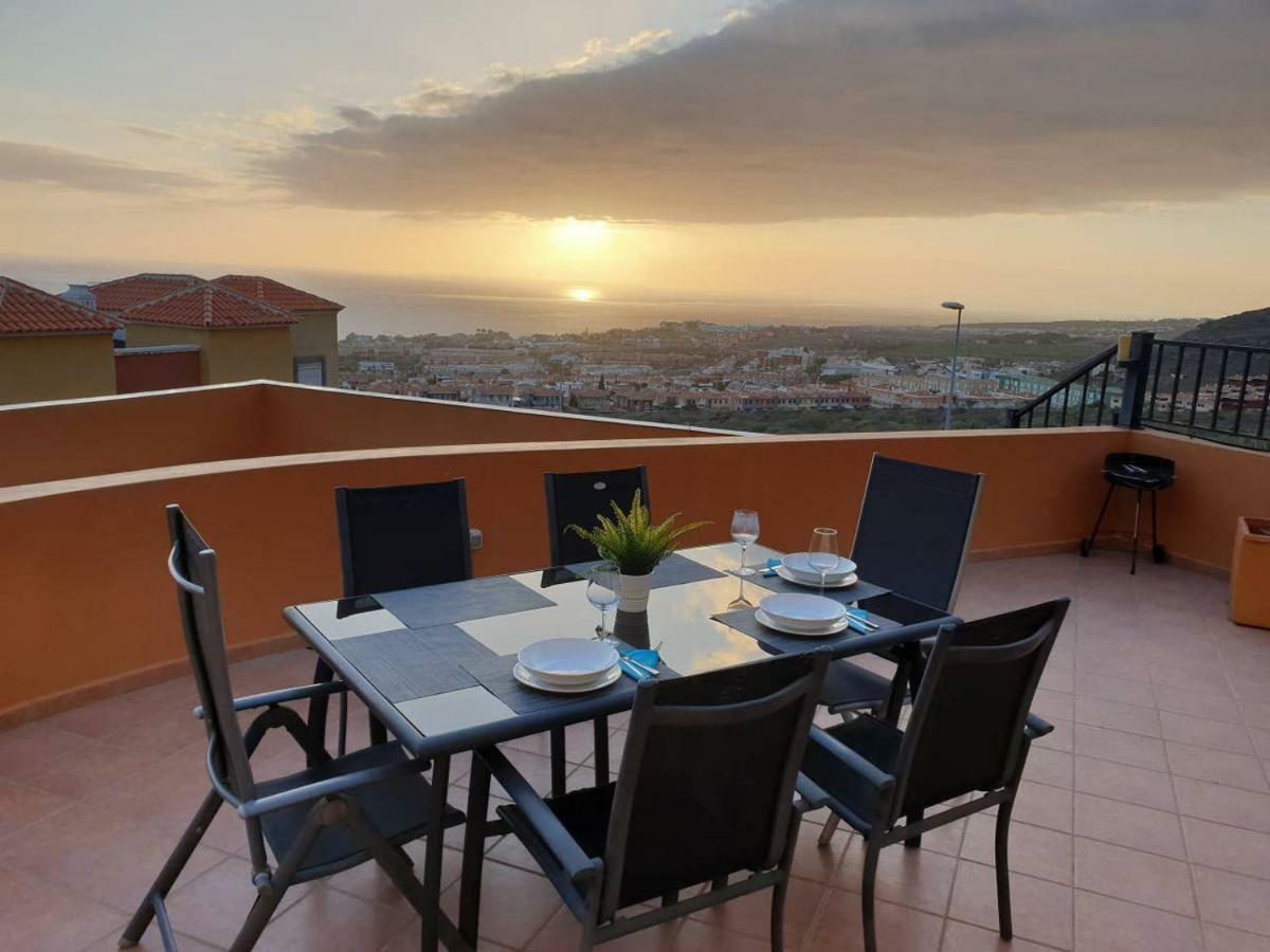 Villa Roque Del Conde With Private Pool, Terrace With Fantastic Sea Views, Wifi, Garden, Garage Adeje Exterior foto